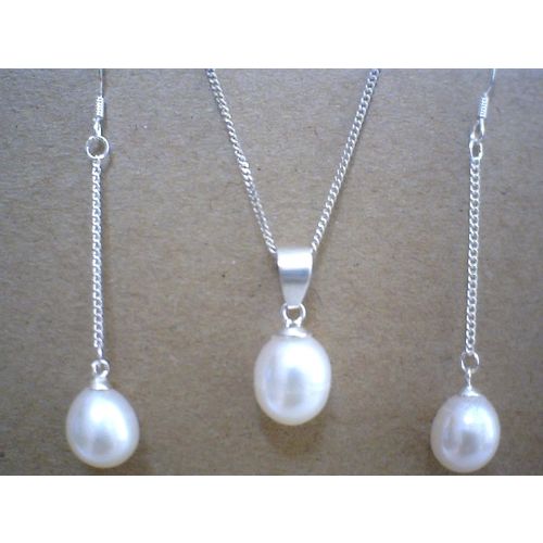 SUPERB SET REAL FW PEARL & 925 STERLING SILVER NECKLACE / EARRIN