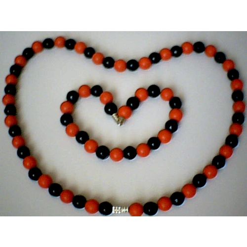 FABULOUS & GENUINE 8MM BLACK AGATE & RED CORAL SET